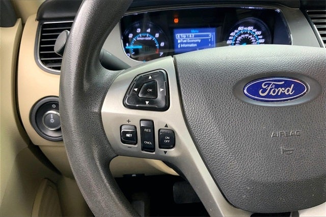 2013 Ford Taurus SE